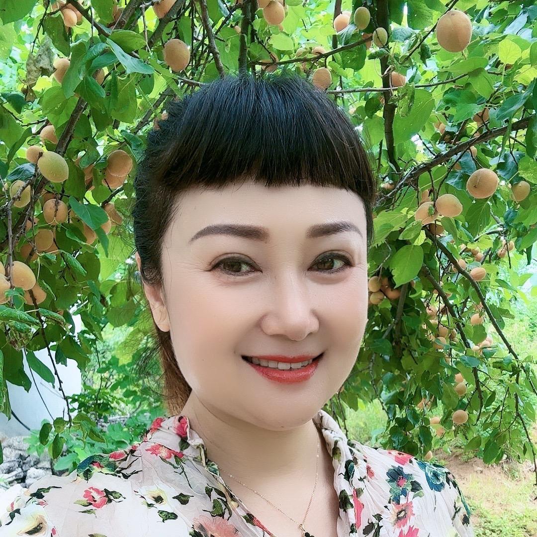 鹰城玲玲