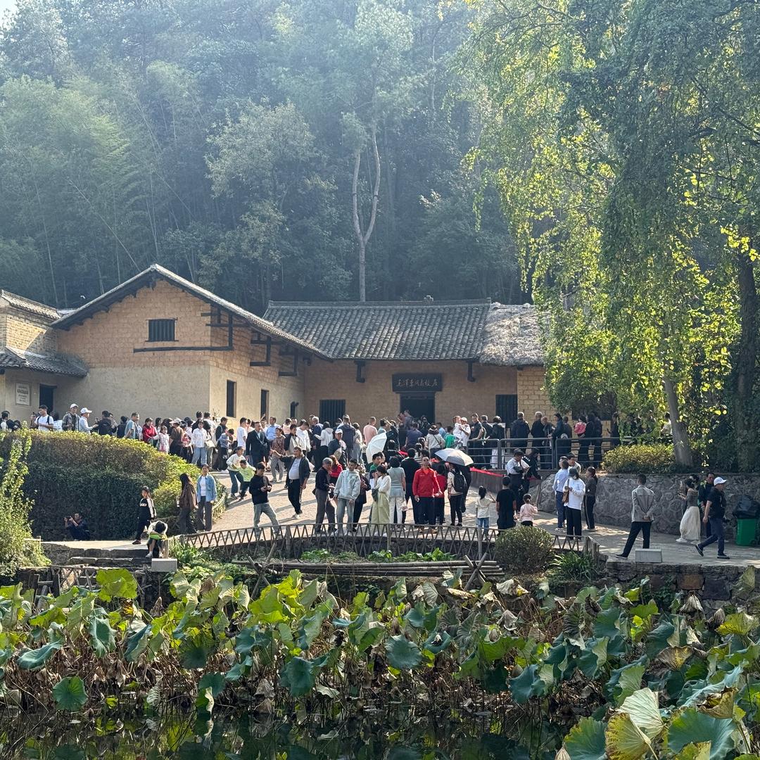 小李在韶山