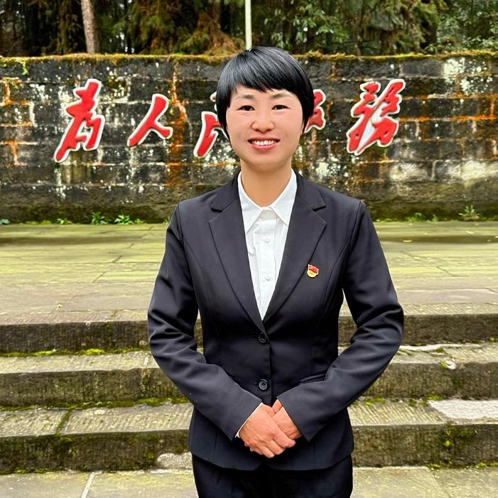 村干部蒋婷婷