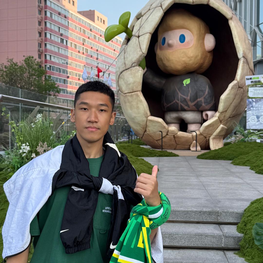 一点也不黑的泽