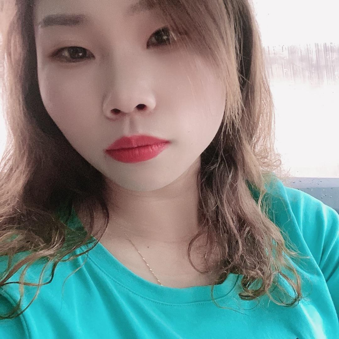 90后茅台小姐姐
