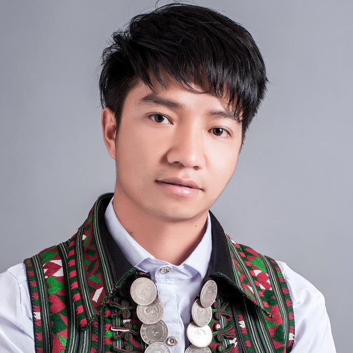 李弦