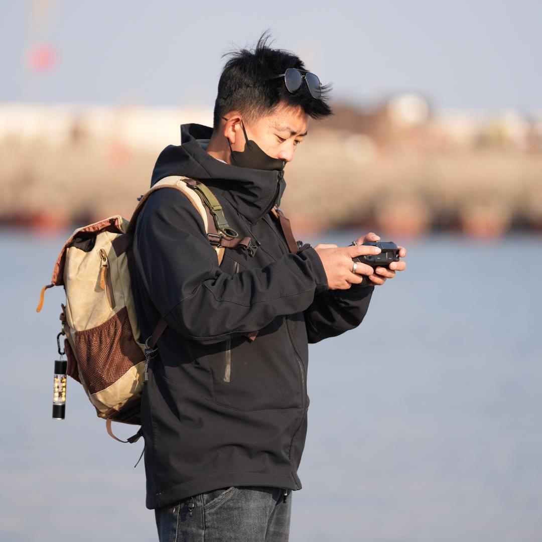 行走的托尼