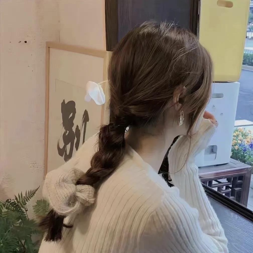 闵宝.