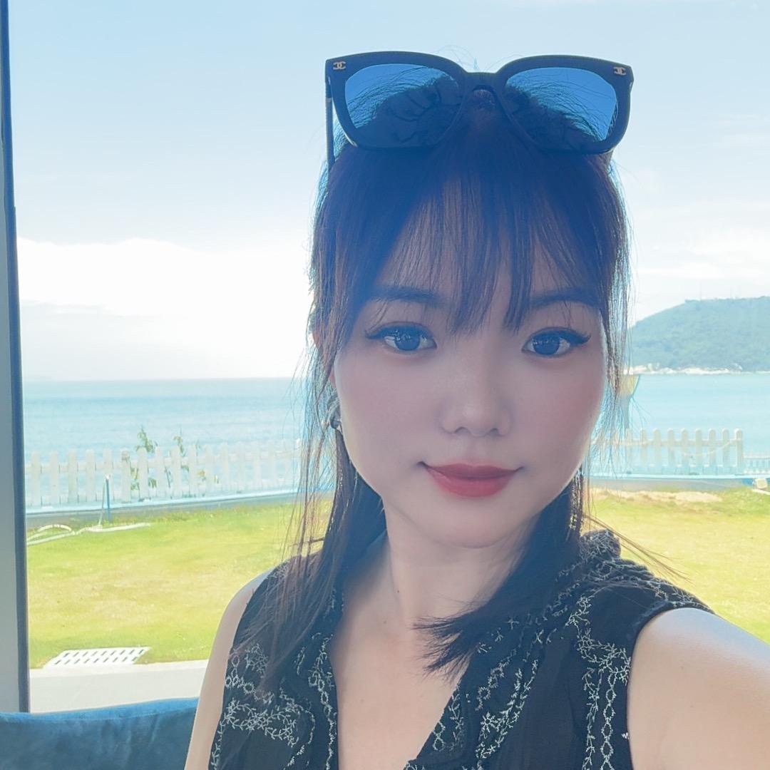 大眼妹女装批发