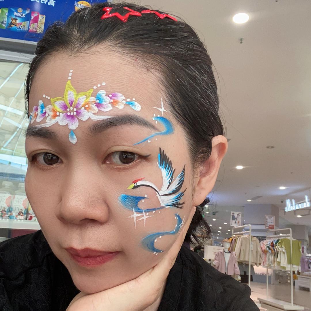 皮姐彩绘美妆（接单）