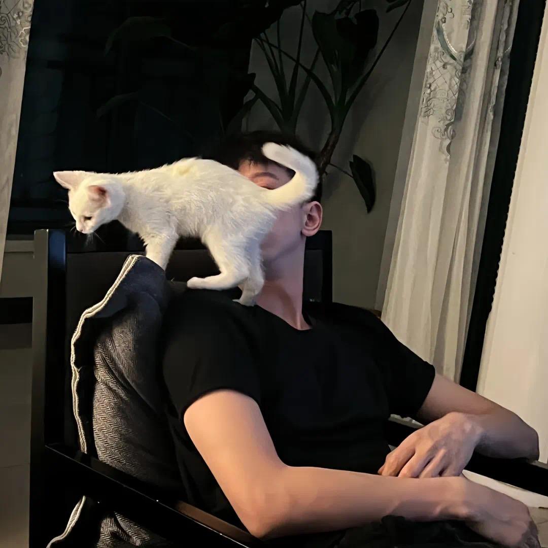 •李