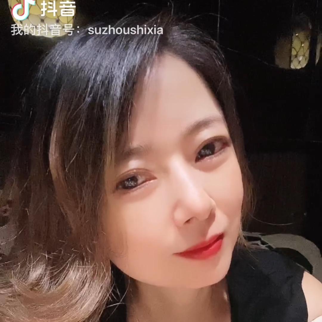 相城区望亭依衣不舍服饰1（芬姐）