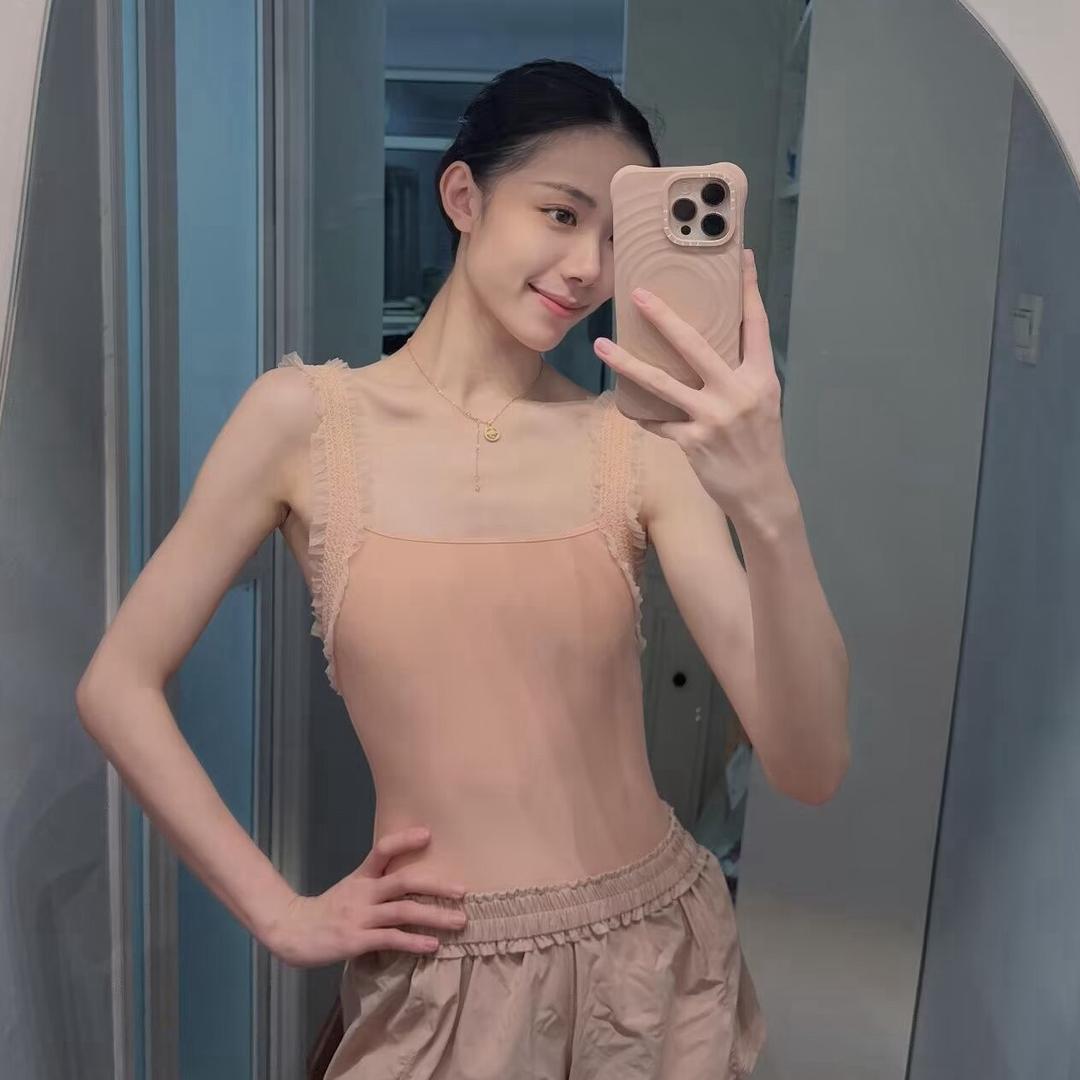 小羊到处玩