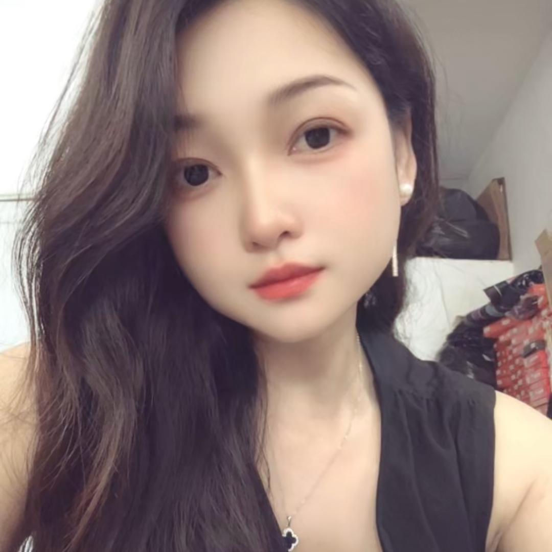杨嘉桥佰依恋服饰