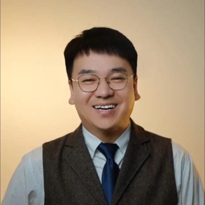 心理咨询师李还胜