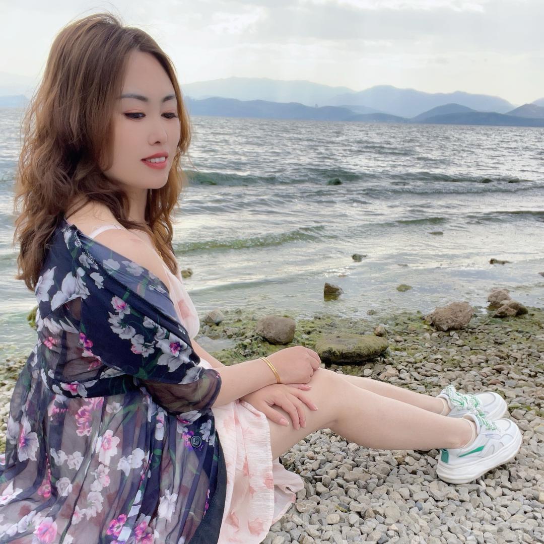 昕  悦