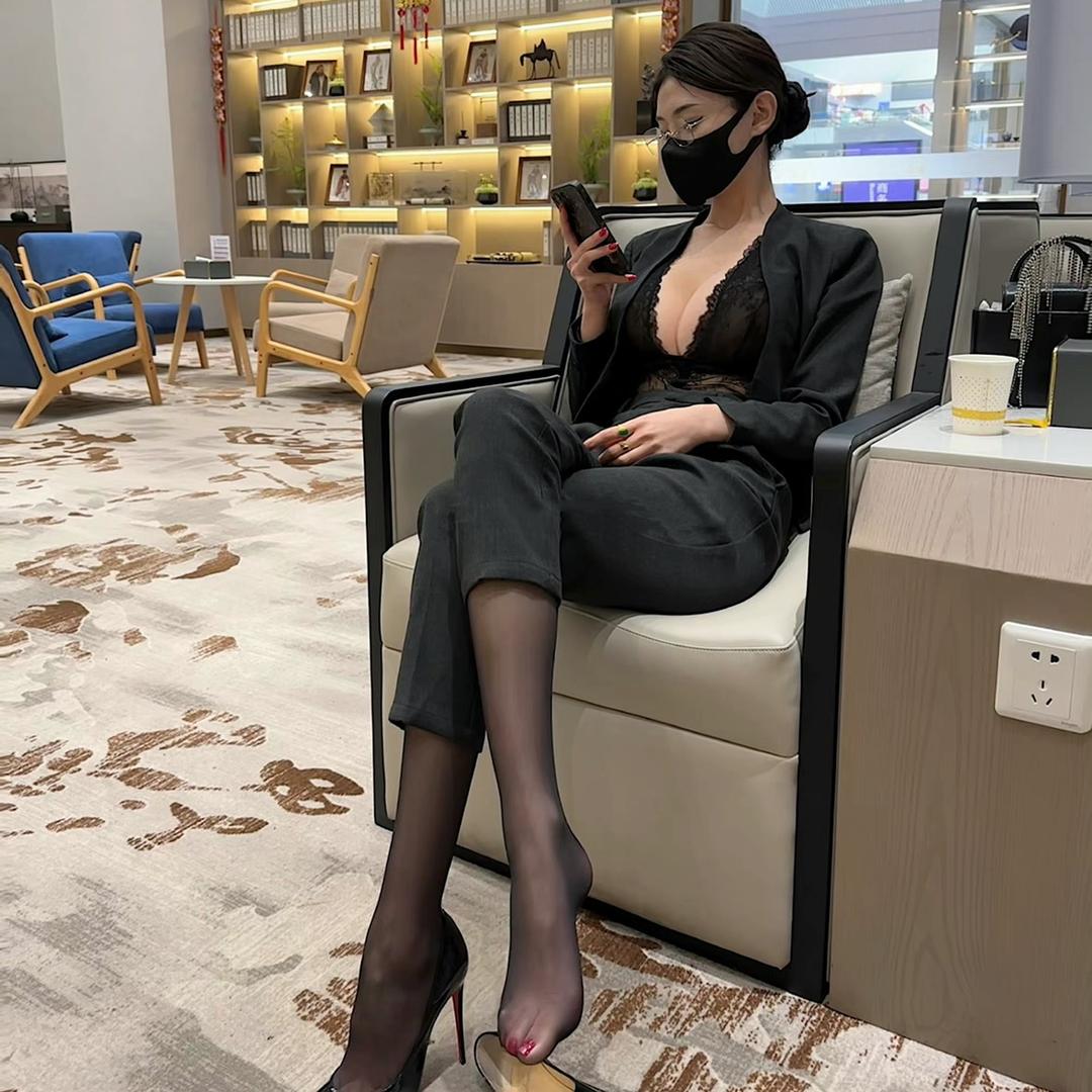 郑儿Gina