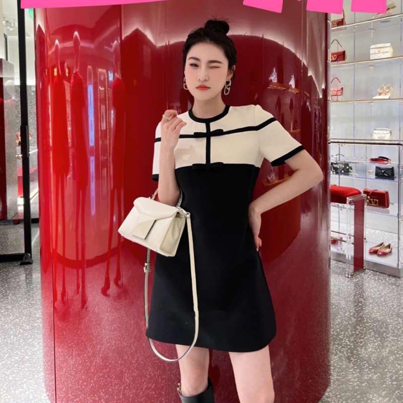 深圳轻奢女装坊