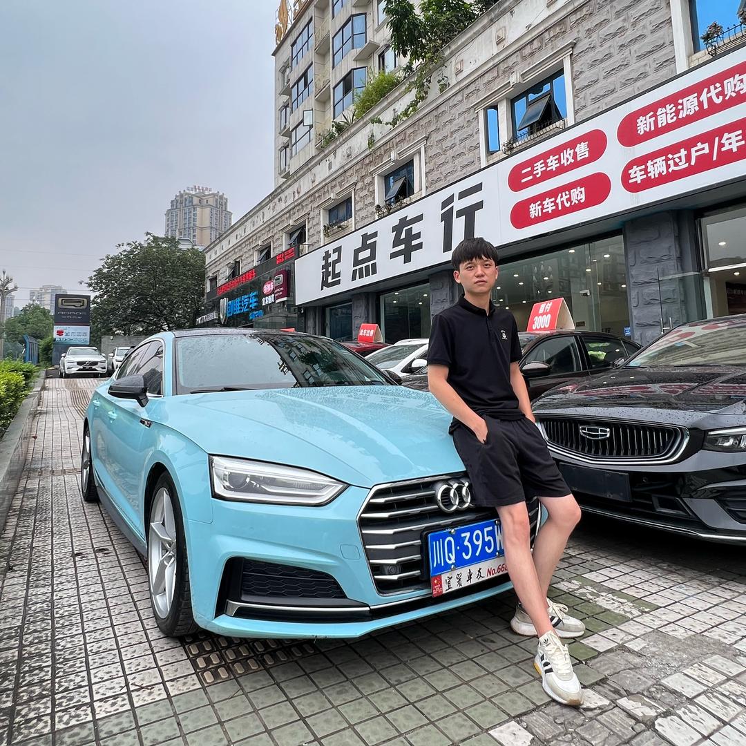 宜宾桁（起）点车行-年轻的车贩子
