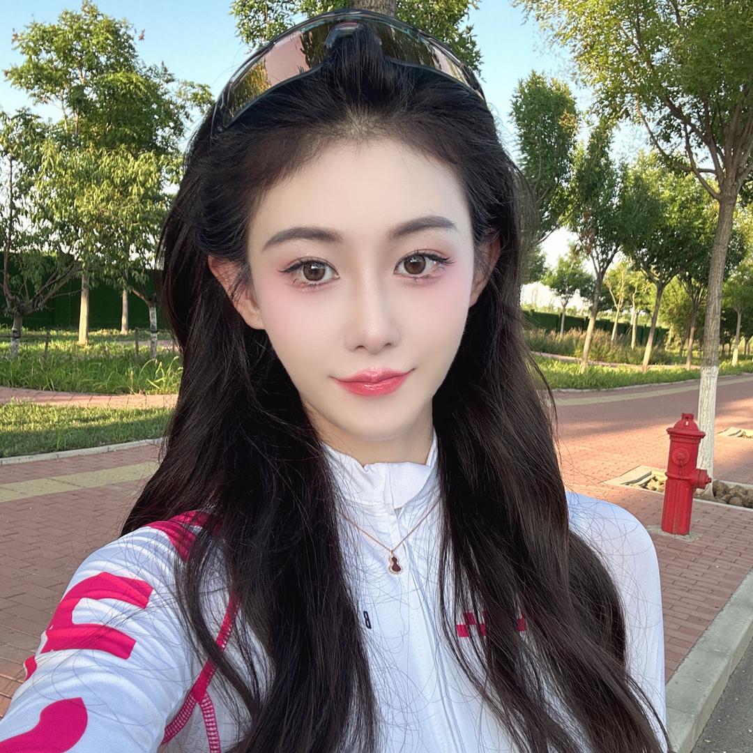 可仁超爱休闲骑