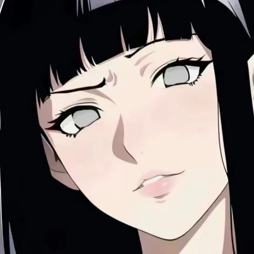 左 耳