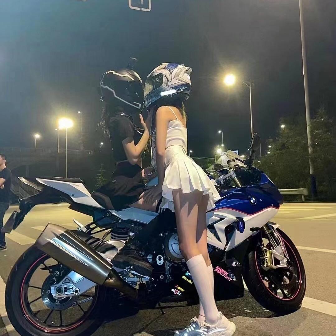 毛斌机车