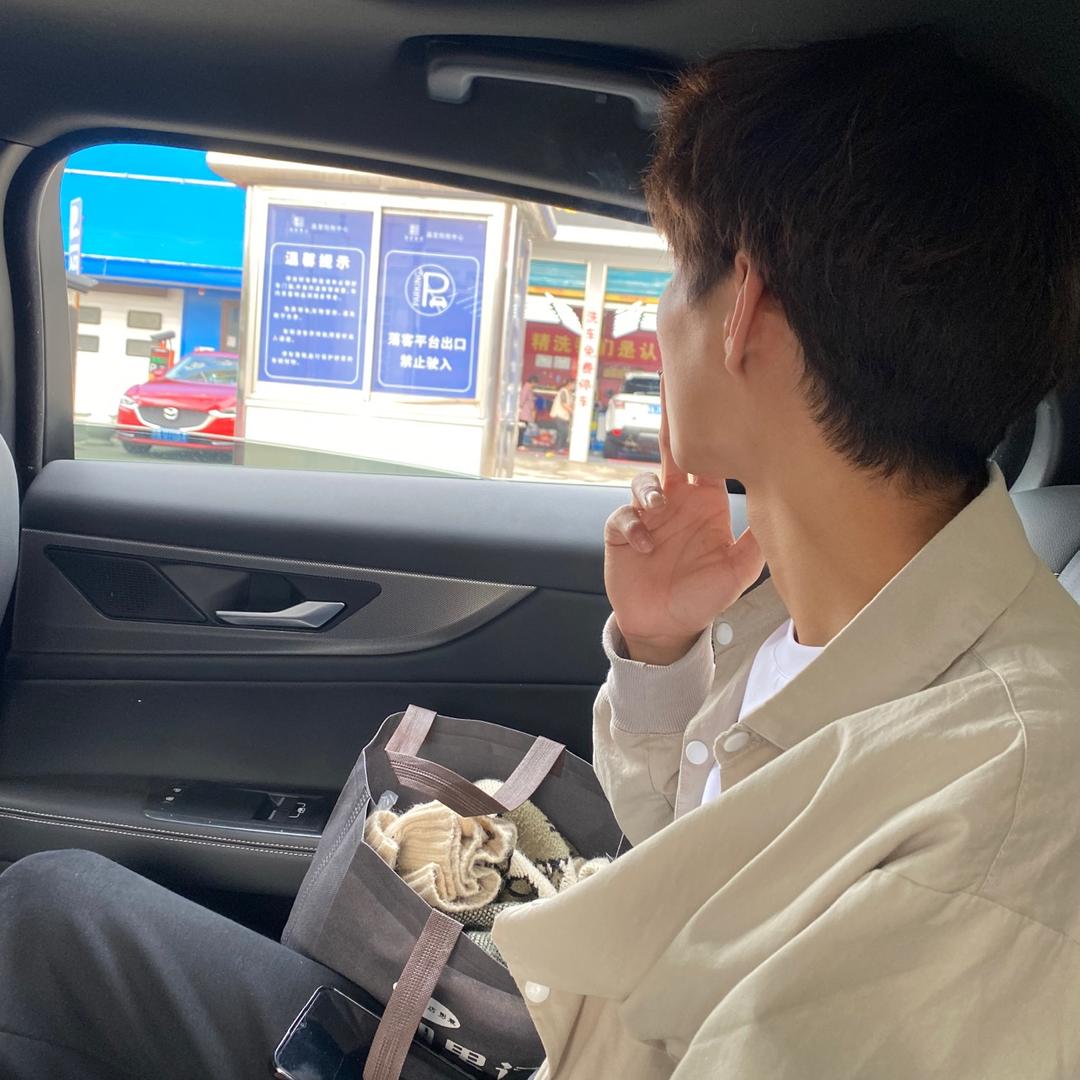 小王