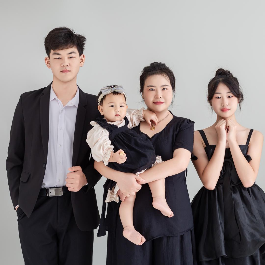 尛尛「橱窗有好物」