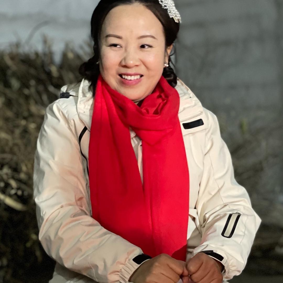 雨衣妹妹·小刘同志