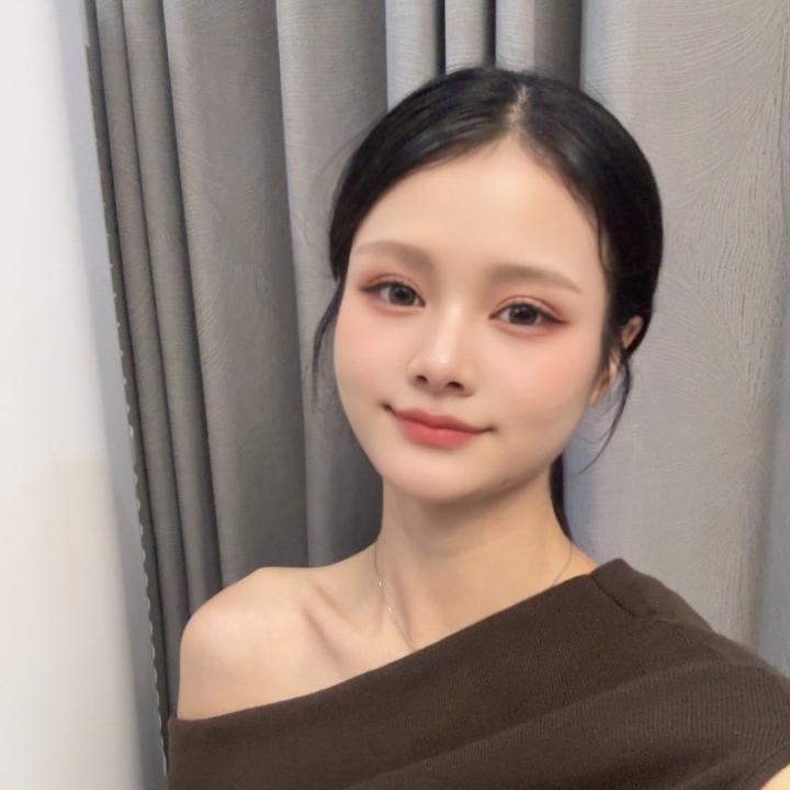 金猪猪美衣物