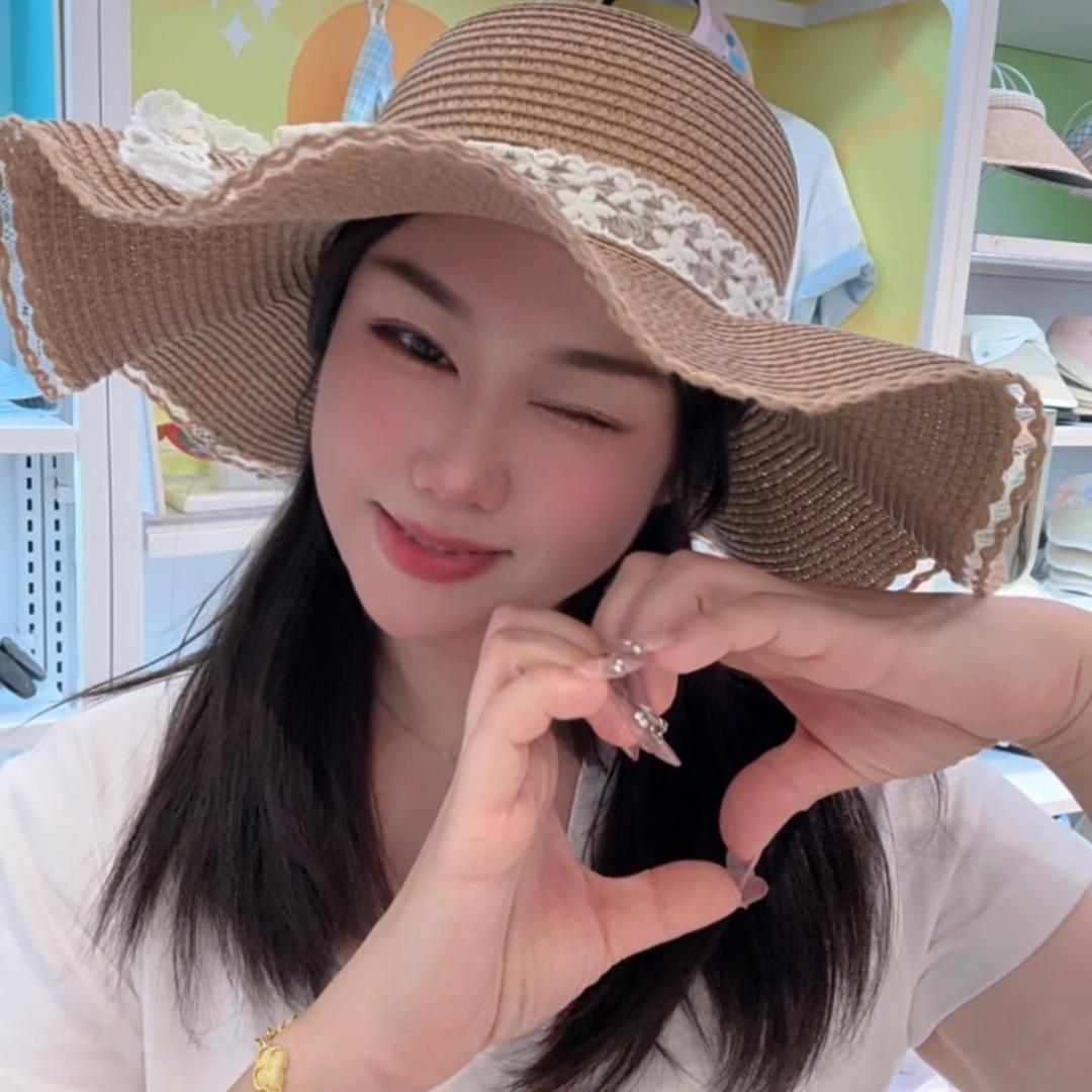 闪闪.