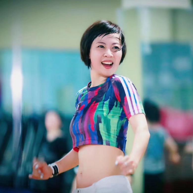 静子健身舞