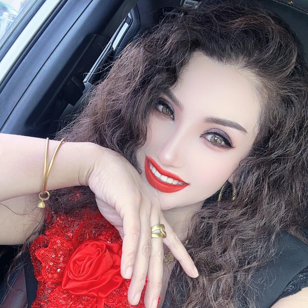美娜中心
