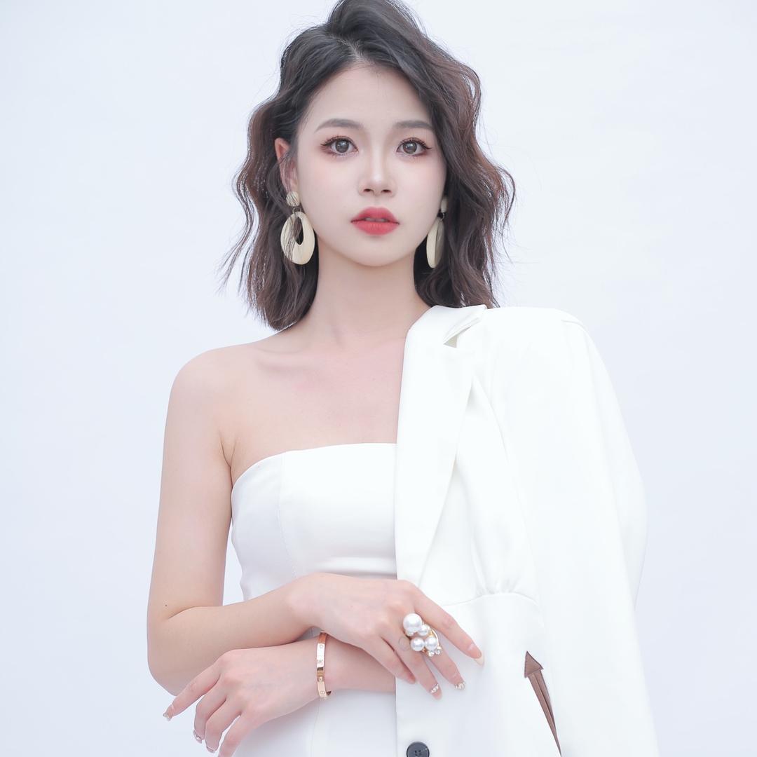 肖肖和婆婆的生活