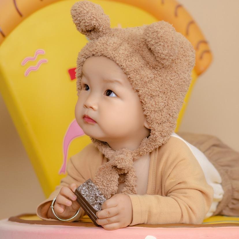 傅，