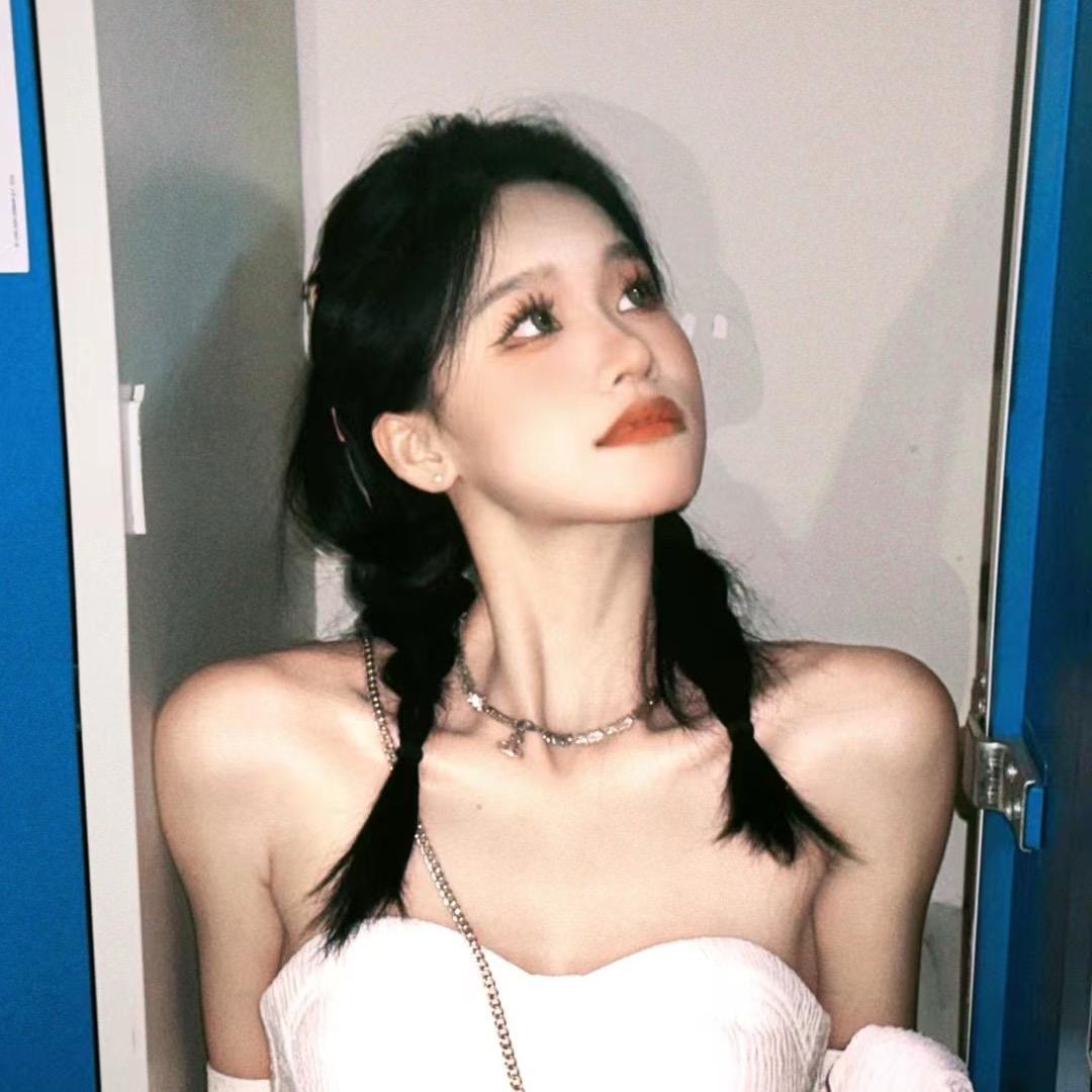 一只小麻雀