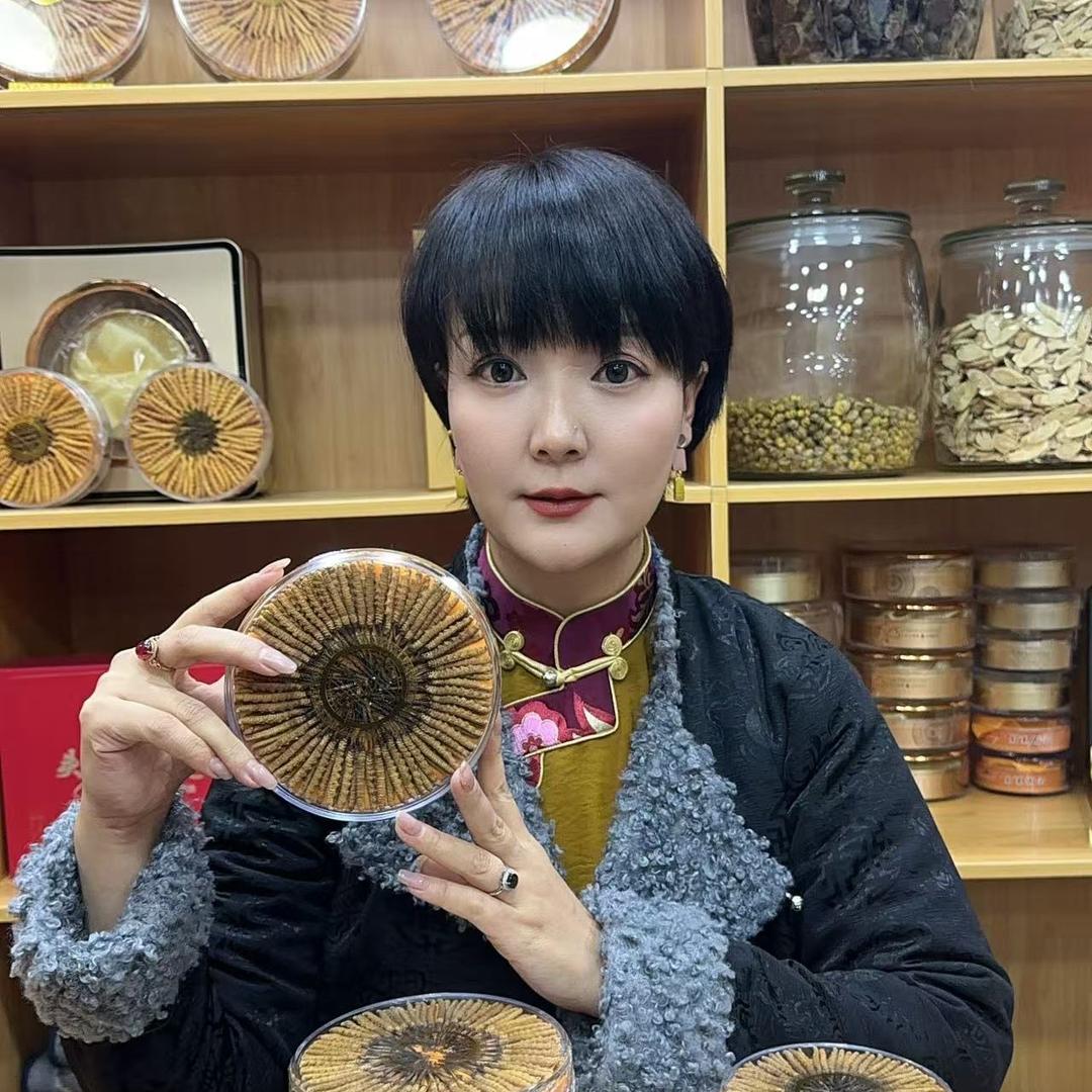 元族薛隆阁滋补营养专卖店