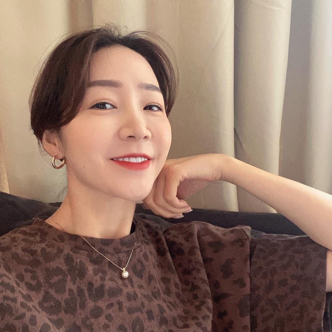 widelia女装旗舰店