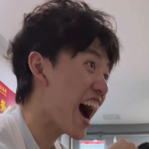 伍佳0