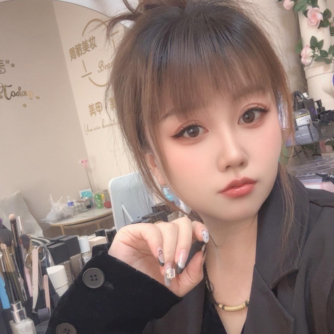 化妆师周敏💫✨