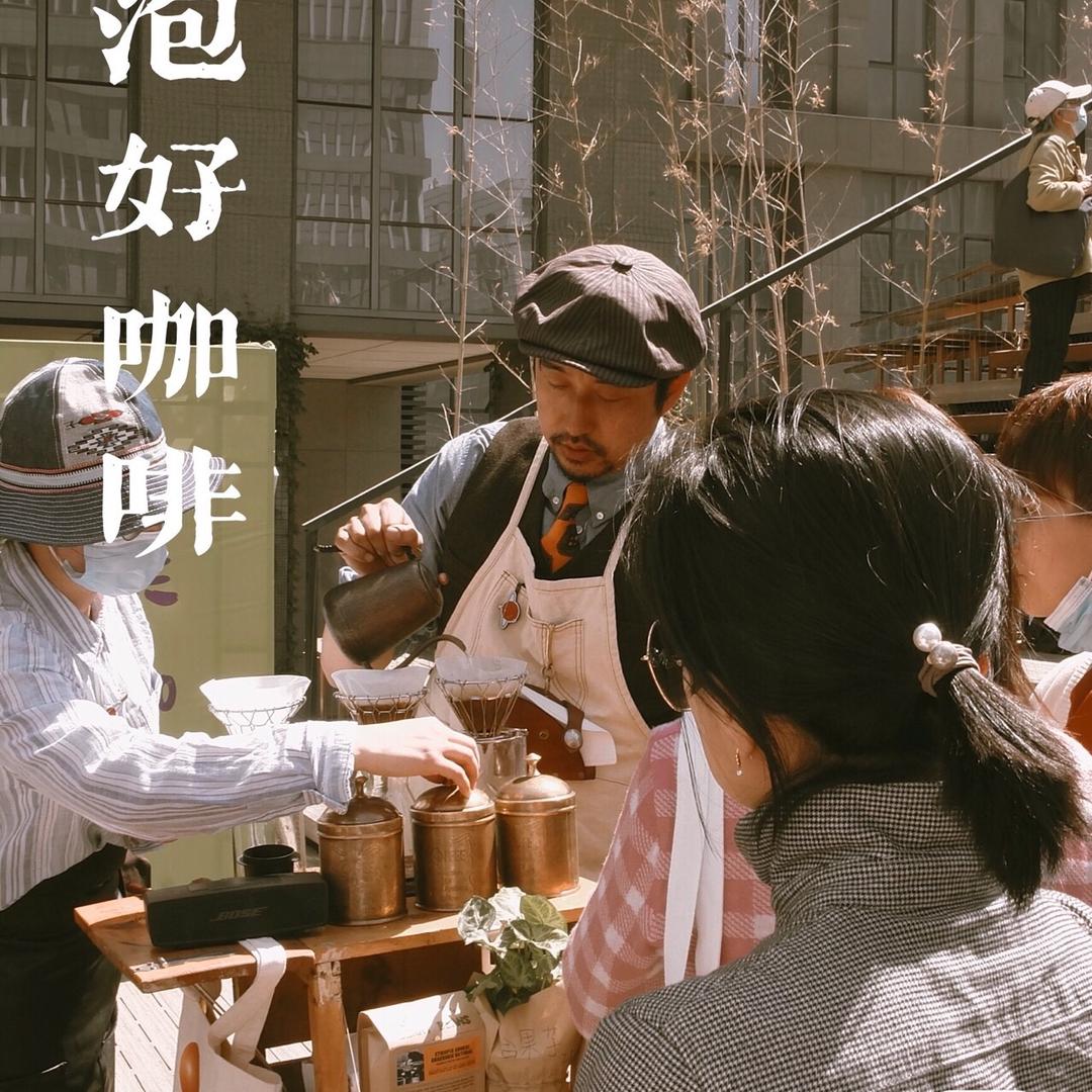 咖啡大叔韦寒夜