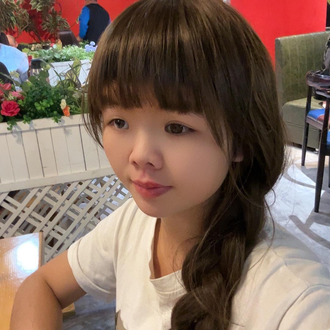 山卡卡小莹