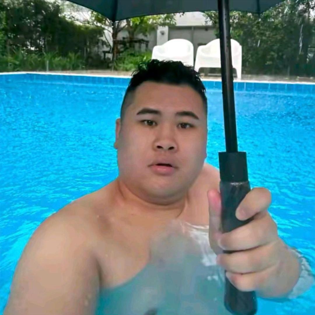 李星云.