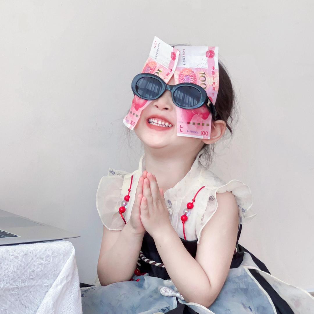 小柚子爱吃柚子