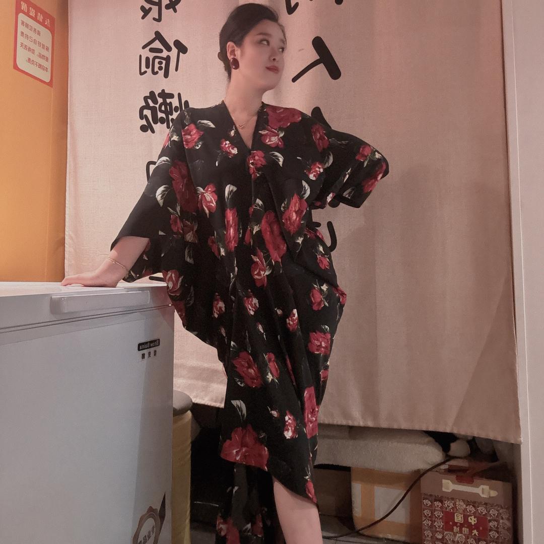 请叫我阿姨（草本卤炸串·砂锅·铜锅焖面）