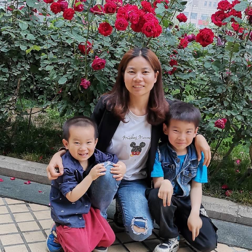 肖然努力学英语