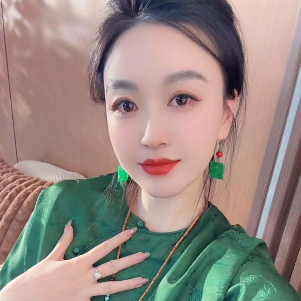 爱美丽穿搭