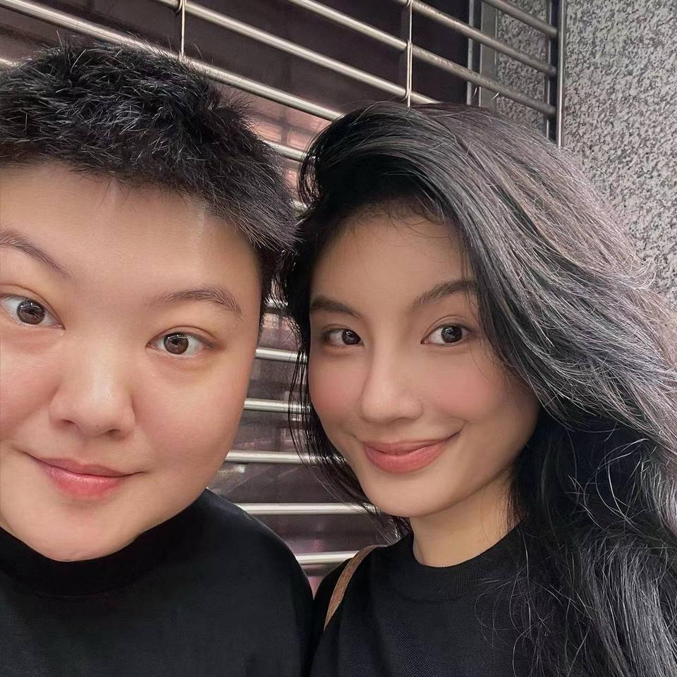 梁夜穿搭同款bot