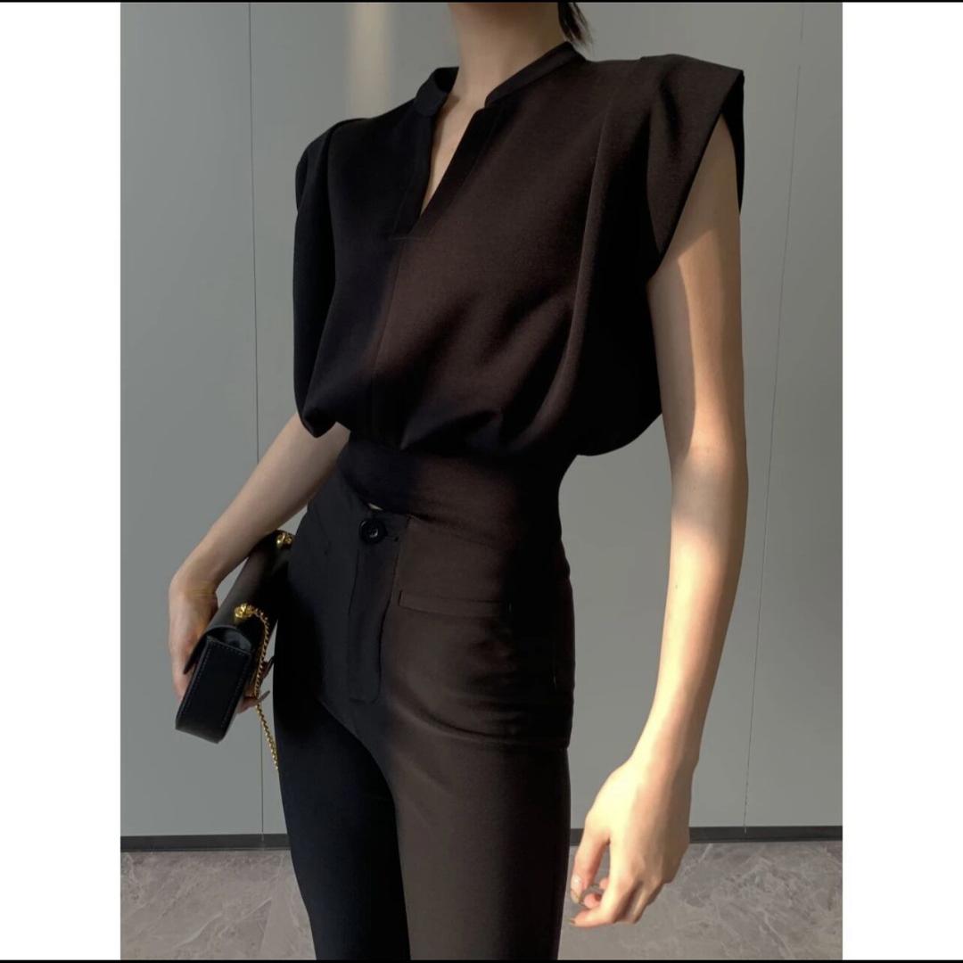 东方佳禾.服饰