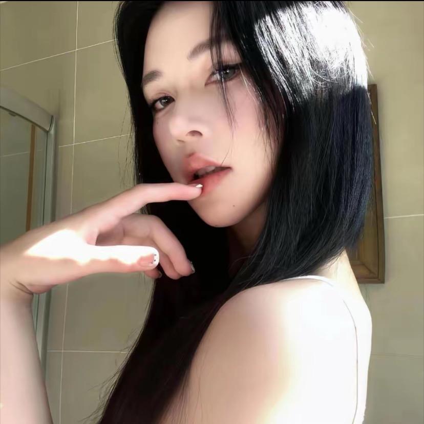 简潮穿搭