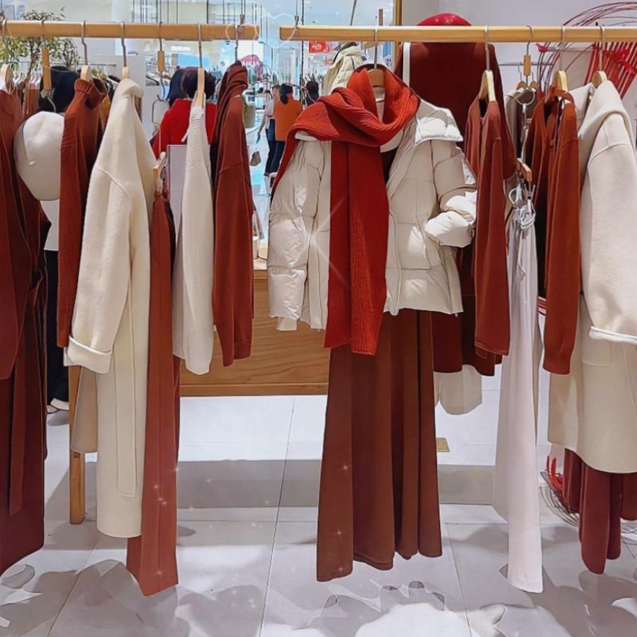 广州十三行女装👚(梅)
