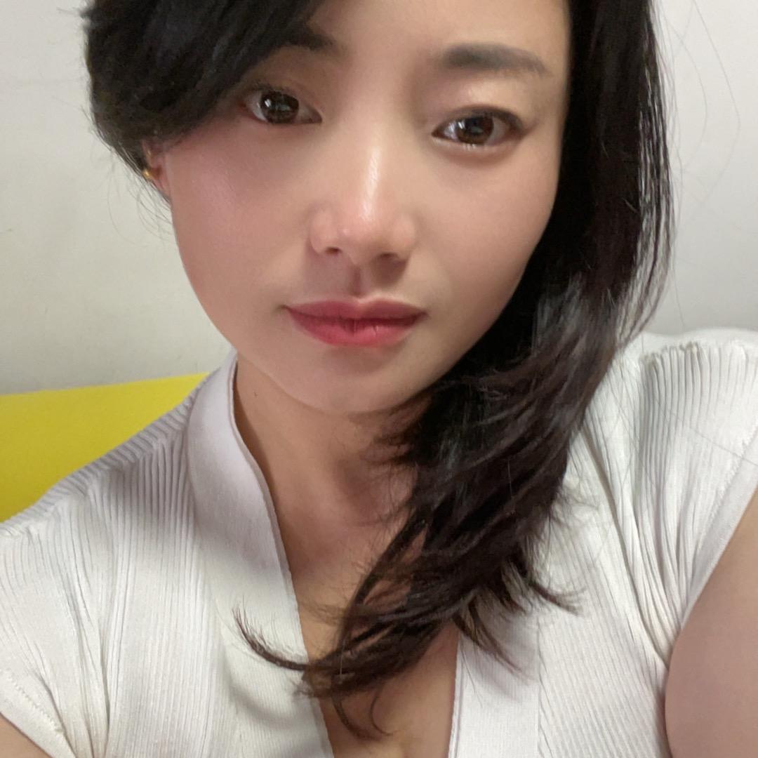吴小妖，