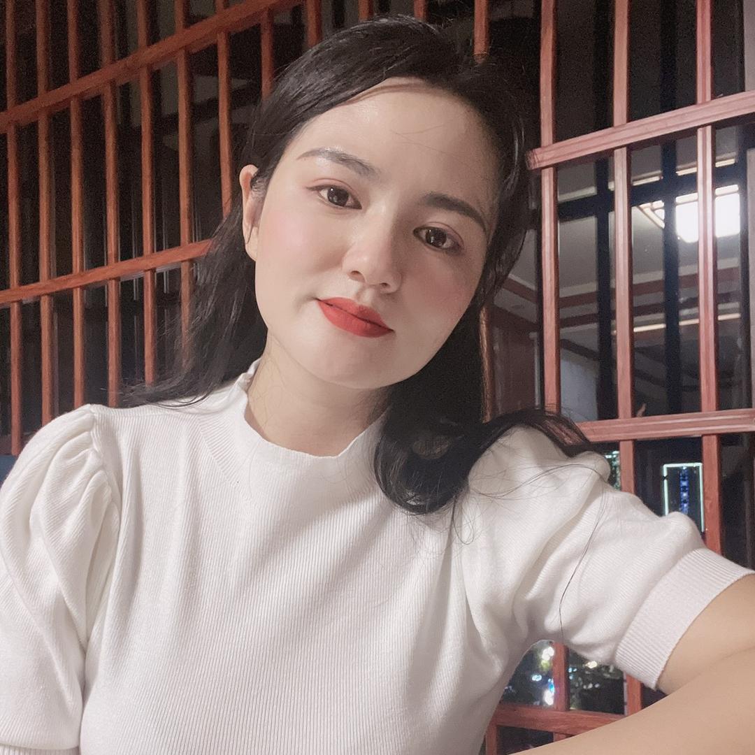 鲁茶姑娘