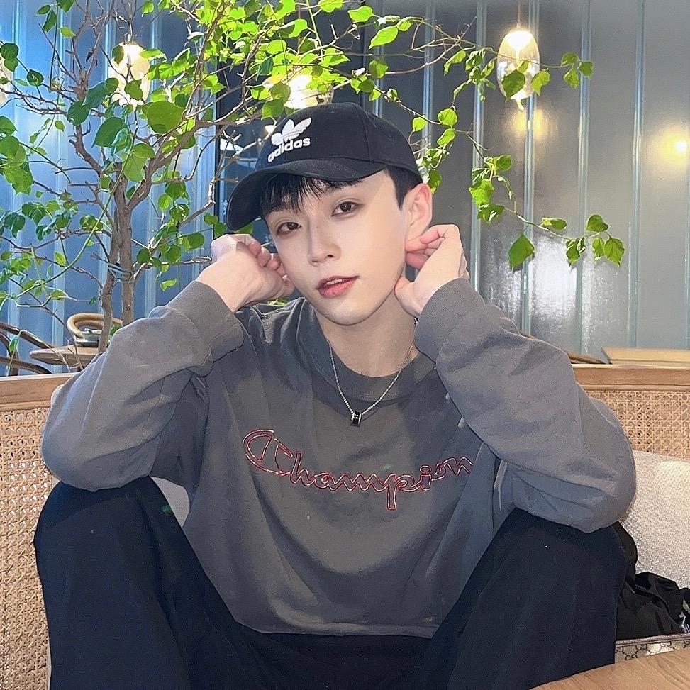 垒垒Rylen